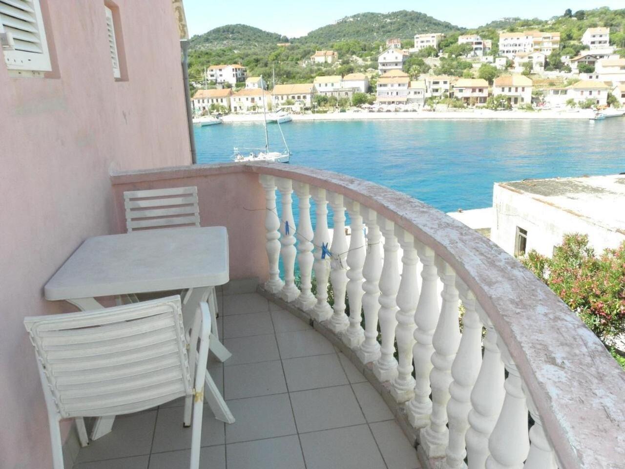 Apartments Svetka - 10m from the sea Sali Exteriör bild