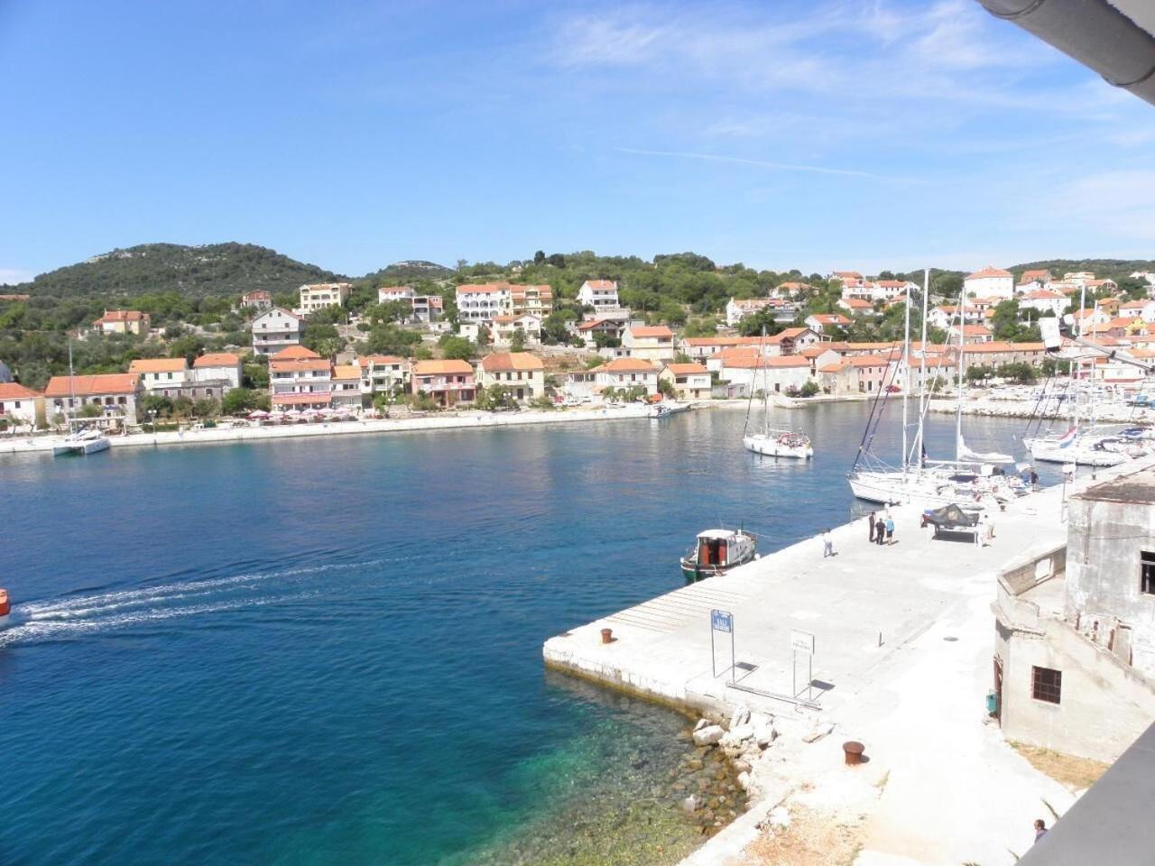 Apartments Svetka - 10m from the sea Sali Exteriör bild